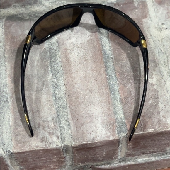 Oakley Black Sunglasses with Gold Lenses - Picture 6 of 6